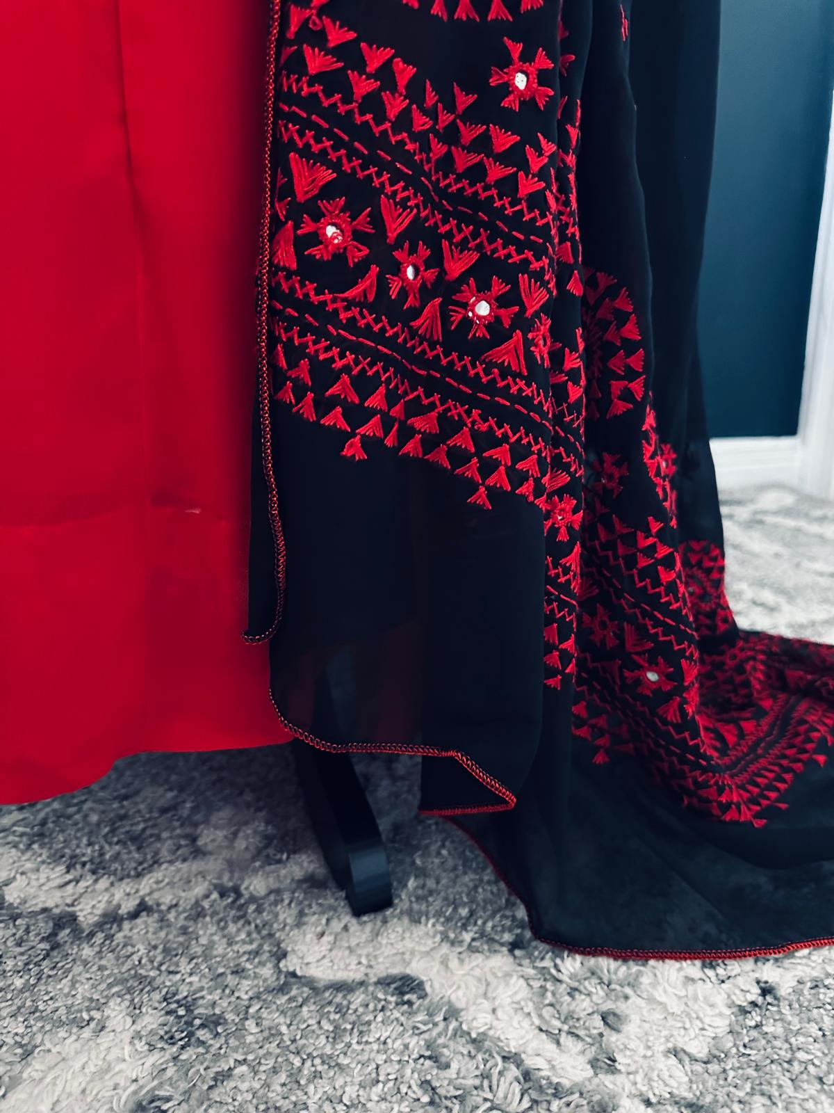 Red anarkali