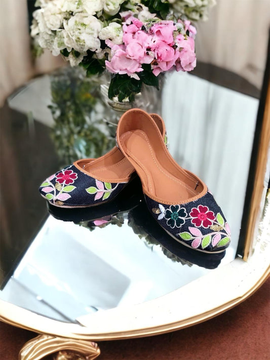 Khussa/ Punjabi Shoes Blossom